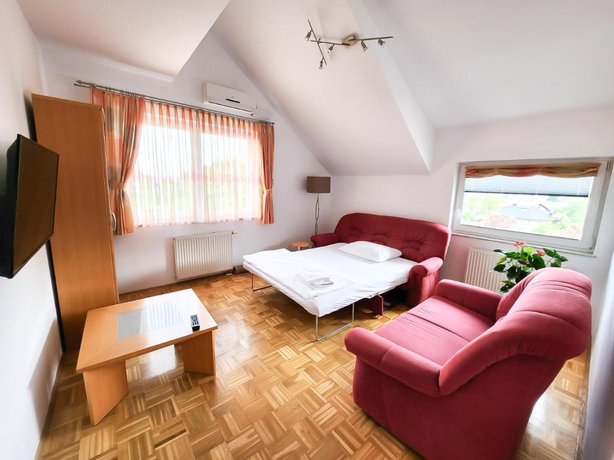 Guest House Mlada Lipa มาริบอร์ ภายนอก รูปภาพ